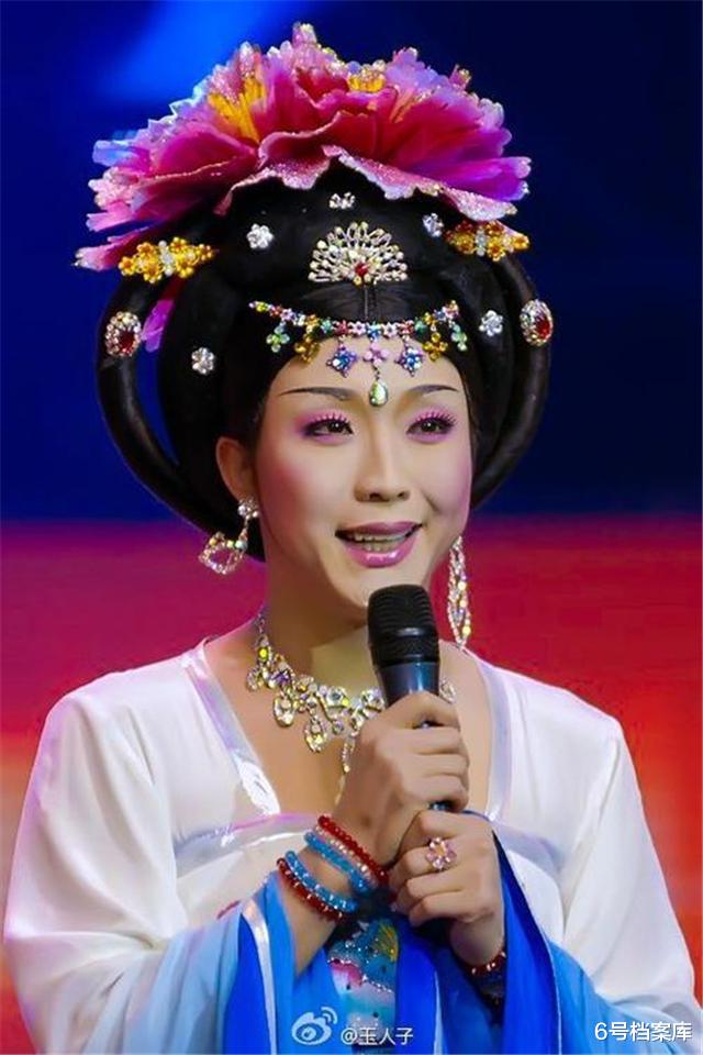 『李玉刚』装了14年的李玉刚“说崩就崩”