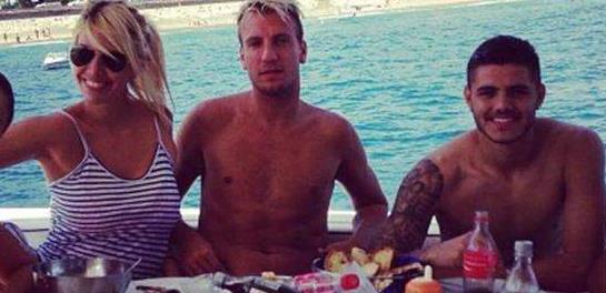 国际米兰|上当受骗,自觉自愿?起底伊卡尔迪与国米决裂始末,全被一人操作