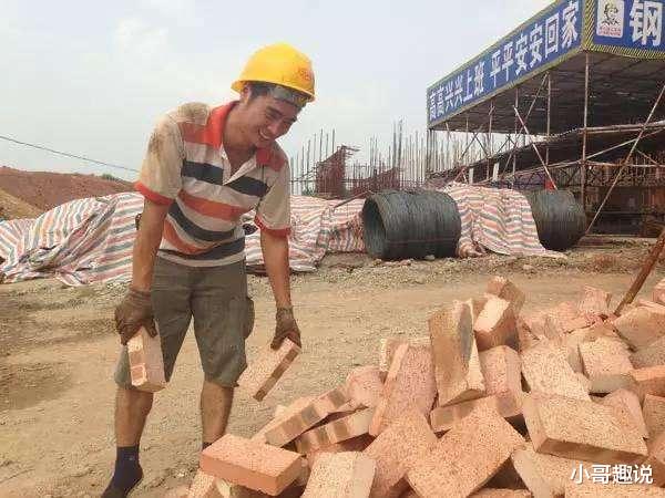 『高校』票选大学里“最坑”的四大专业，不仅学费贵压力大，就业还很尴尬