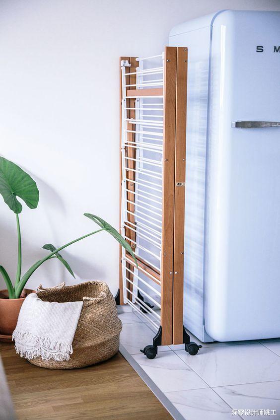 老年小妙招|日本阳台那么小,是怎么兼具晾晒+休闲的?全靠这种多孔金属杆