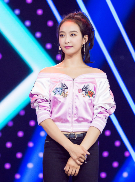 『张艺兴』三大选秀综艺，李秀满就输送了四个导师，还有一个是张艺兴的徒弟