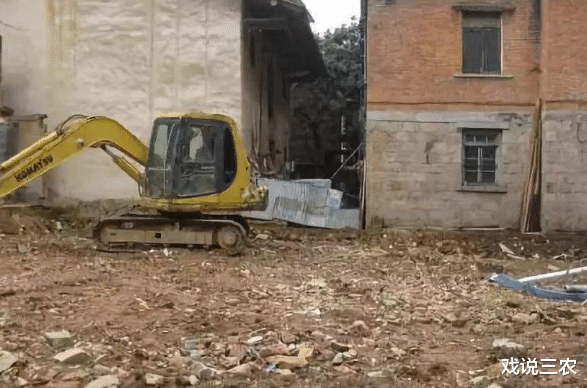 「民警」农村征地每亩能补偿多少钱？2020年宅基地赔偿标准已定，请查收！