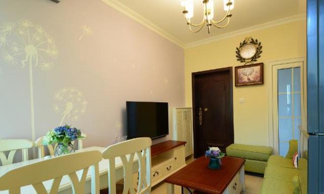 父母不愿离开老家，儿子将50平老学区房改造，成为全小区最美小家