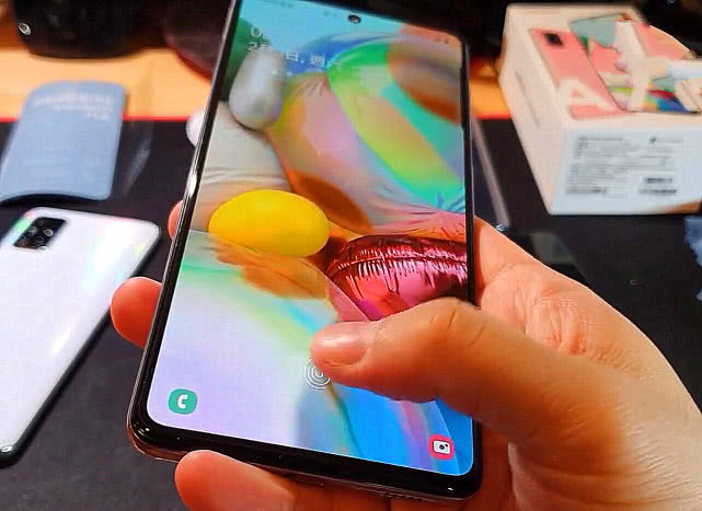 『三星手机』难了?三星或很难卷土重来,三星A71松动价格都没有存在感!