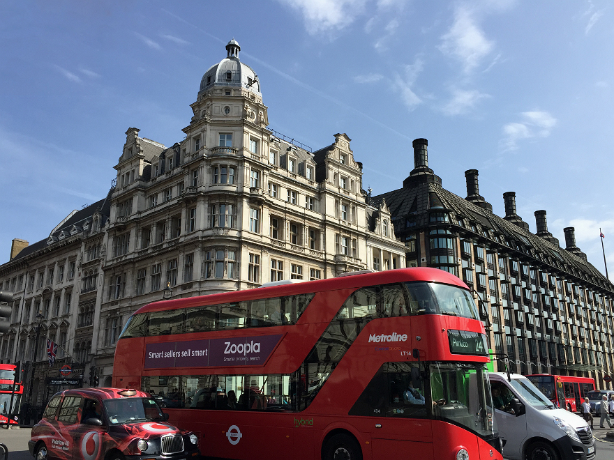 [小米科技]小米的至暗时刻：出货量超过华为不到一周，海外市场接连传来噩耗