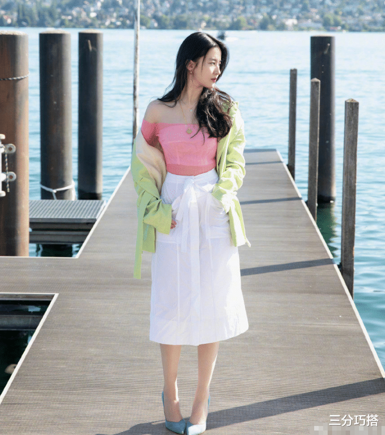 腰带|刘亦菲厉害了，腰带勒得这么紧，挤出曲线感，女人就该对自己狠点
