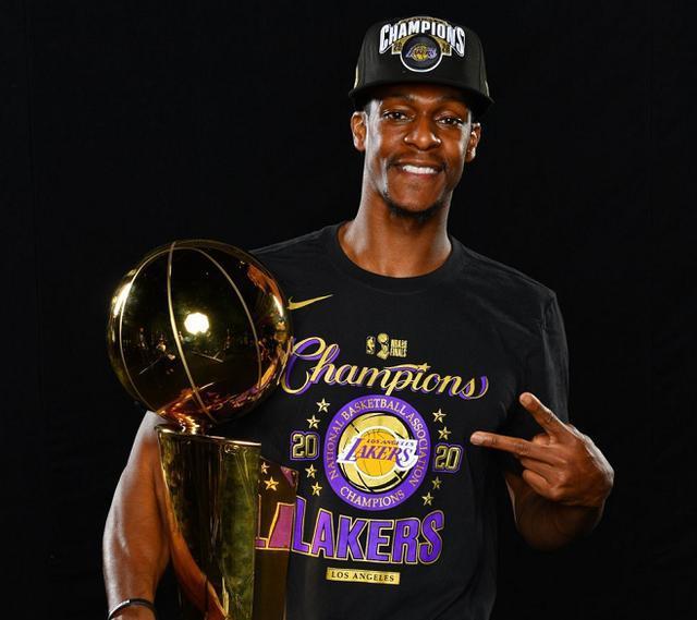 湖人队|湖人刚夺冠就遇难题！5名球员可能离队，再见了jr，感谢你的陪伴