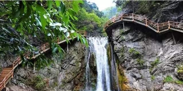 陕西|陕西又一景点走红，清凉避暑被誉“峡谷之都”，距西安3小时车程