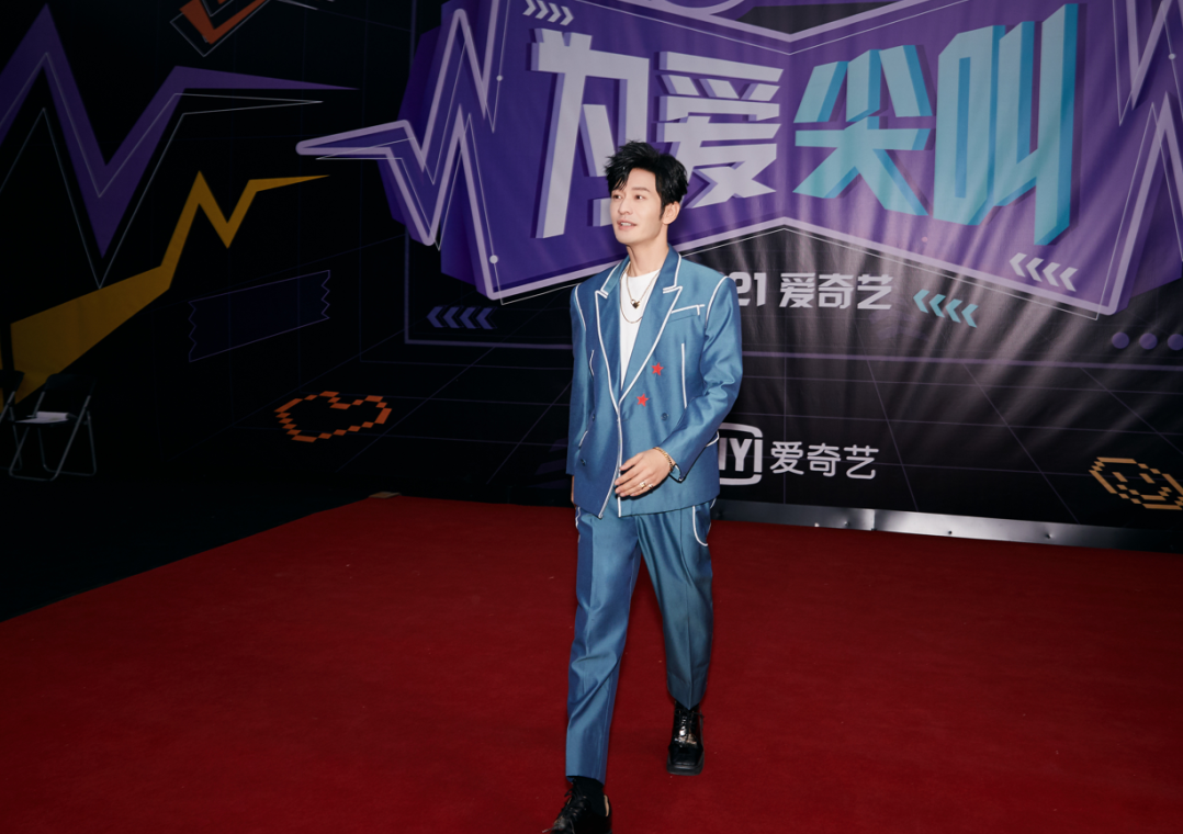 金晨|尖叫之夜：秦岚和金晨穿太少，欧阳娜娜大秀锁骨，超多亮点