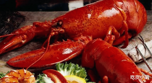 「豆腐脑」大胃王吃500只“大龙虾”，眼尖粉丝看出破绽，网友：1只碗露馅了