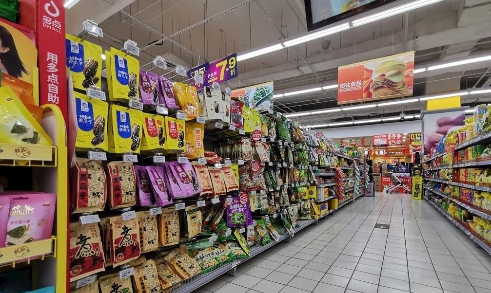 「辣条」12类“高盐”零食，辣条不算啥，第1名钠含量是酱油6倍，想不到