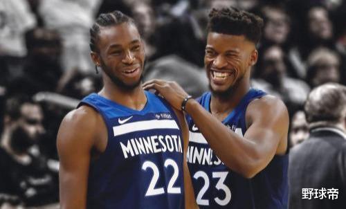 约基奇|强如约老师也只是第41顺位，当年他那届的前三顺位，表现如何？