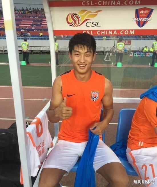 「山东鲁能」取代佩莱！194CM准德甲10号中锋要加盟鲁能？郭田雨是筹码
