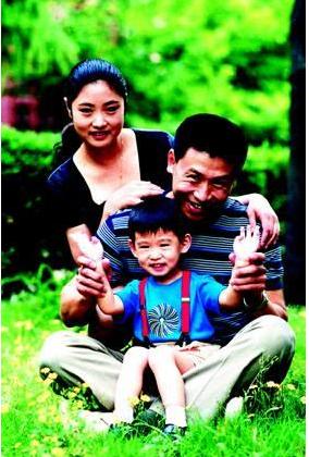 胡亚捷■2007年洁癖男胡亚捷：这日子没法过了，离婚！汤静：谁怕谁，离就离！