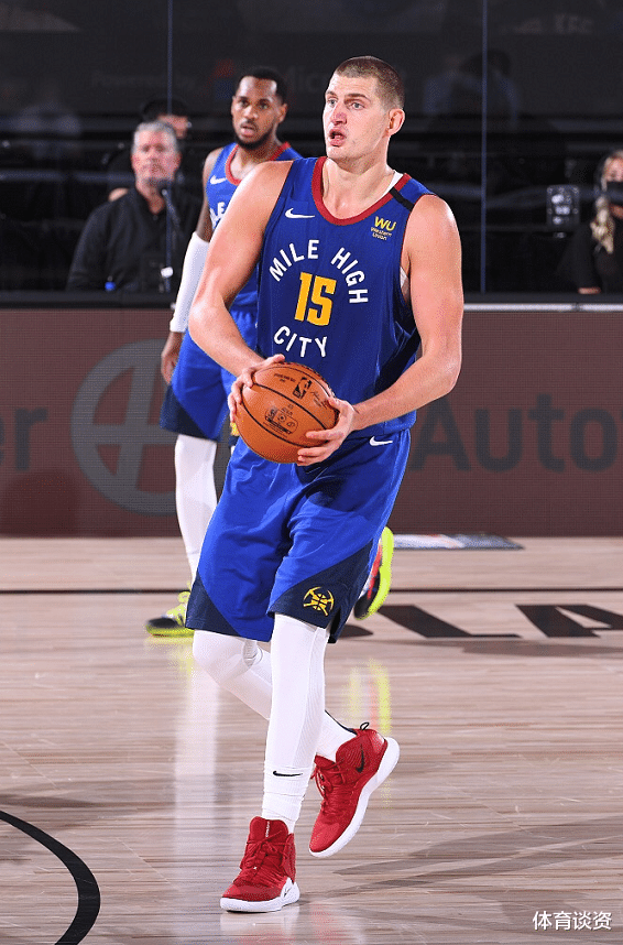 湖人队|3连败！NBA太疯狂，西部第二+第三又输球，湖人回来了他们却倒下