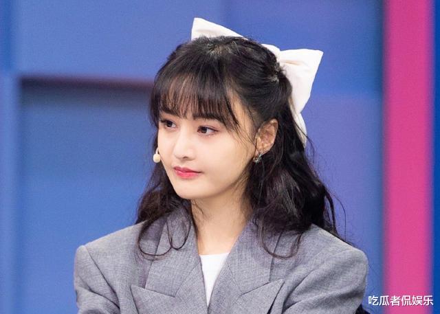 郑爽|郑爽遭遇最大危机，官媒发文疑隐射郑爽，网友称其劣迹艺人退圈