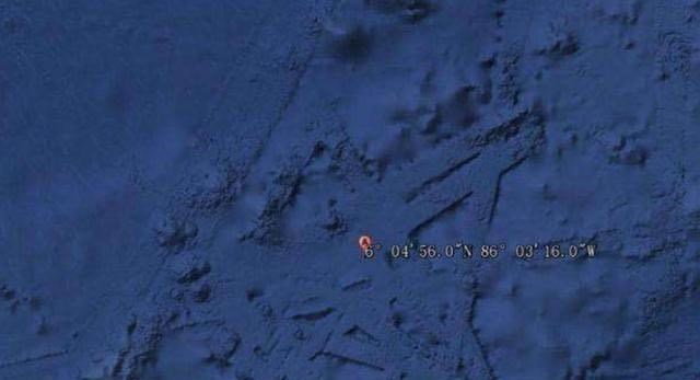卫星|地球文明在轮回？2000米深海发现庞大结构，疑似机场建筑