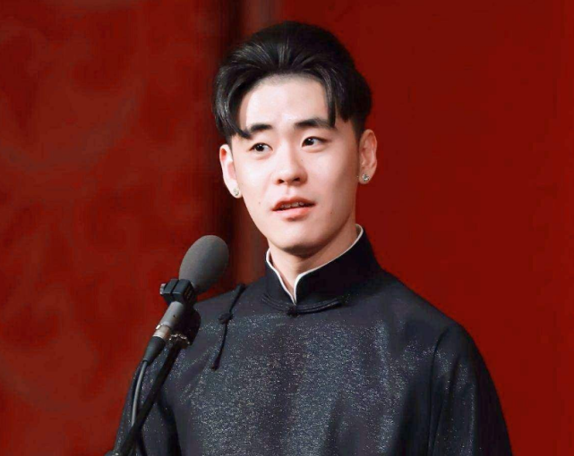 秦霄贤|德云社遭节目组犀利提问，栾云平回答最正常，秦霄贤回答出乎意料