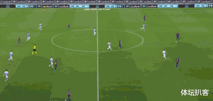 武磊|第93分钟，武磊1V3狂奔拼抢，队友们在散步，名嘴：太不容易了！