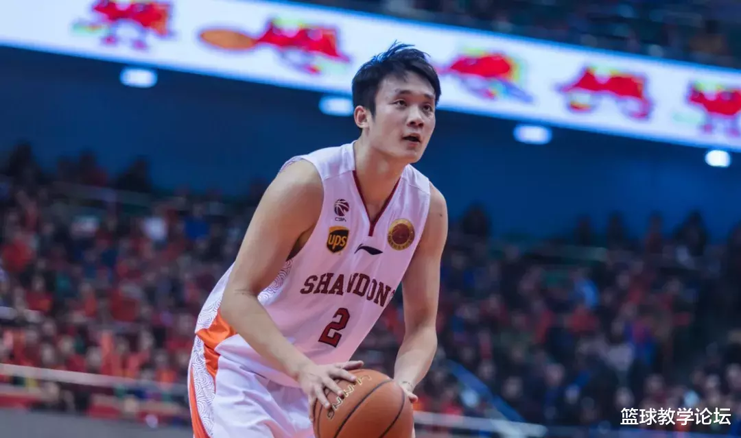 山东男篮|仍有两年合同！丁彦雨航遭经纪公司打脸！山东回应：800万还不够？