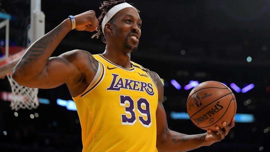 湖人队@再见霍华德！湖人不会重蹈覆辙，佩总的底牌早就准备好了