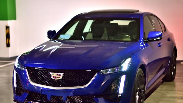 『凯迪拉克』时速可达240,3种驾驶模式,上市就让步3万,后驱轿跑,迷倒一片