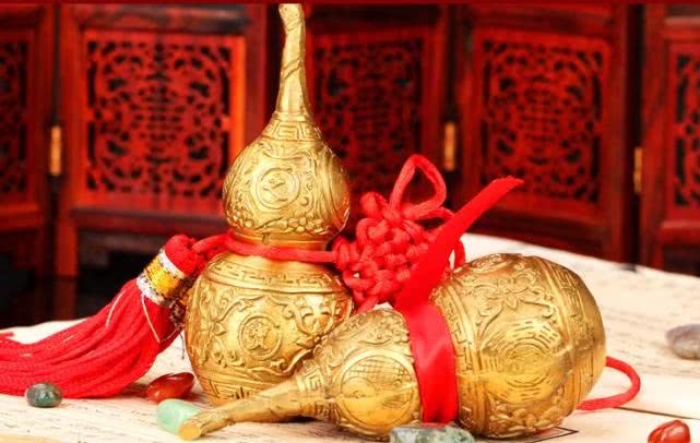 生肖：在今年夏季，好运一波波，3生肖贵人赞赏，意外来财，鲤鱼跃龙门