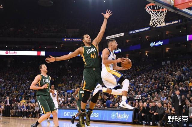 斯蒂芬·库里|下3分暴雨，单节28分，全场轰下53+4+9，那时的他无人能挡！