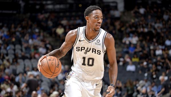 「勒布朗·詹姆斯」詹姆斯拿三连冠的机会来了，效仿格林，向德罗赞阐明其中利害