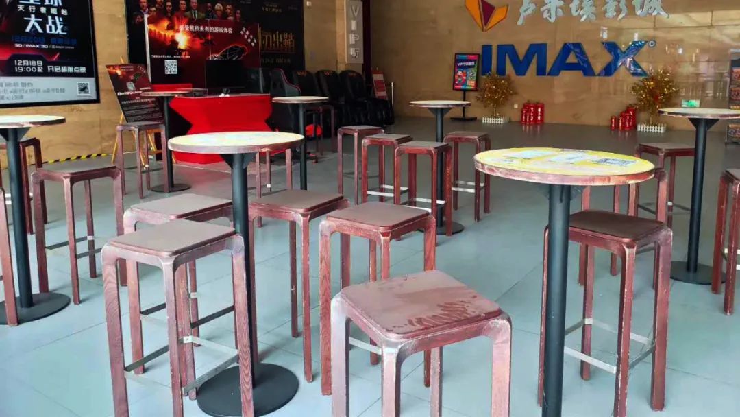 「最燃的拳头」最燃的拳头打开网络电影一片新天地！