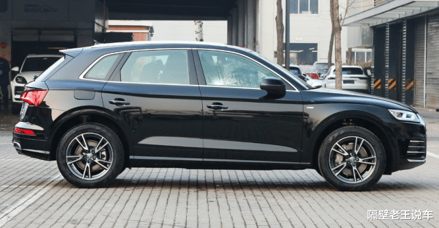 丰田汉兰达▲又降9万！30岁开它最有面子，5月份大卖13822辆，买途昂都懊悔了