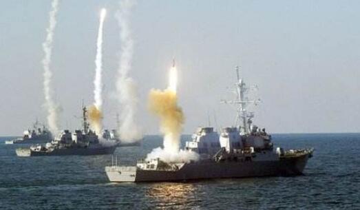 俄军|情况进一步恶化！俄军50艘舰艇紧急向黑海集结，美醒悟：大事不好