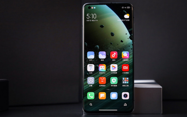 小米科技|国产高端手机出现新黑马，起售价5299元，预约人数突破2.7万