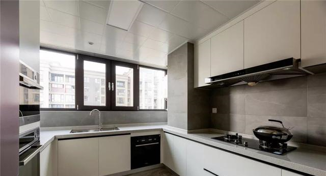 |9万搞定122㎡原木三居,不吊顶不做造型,效果依然很高级!