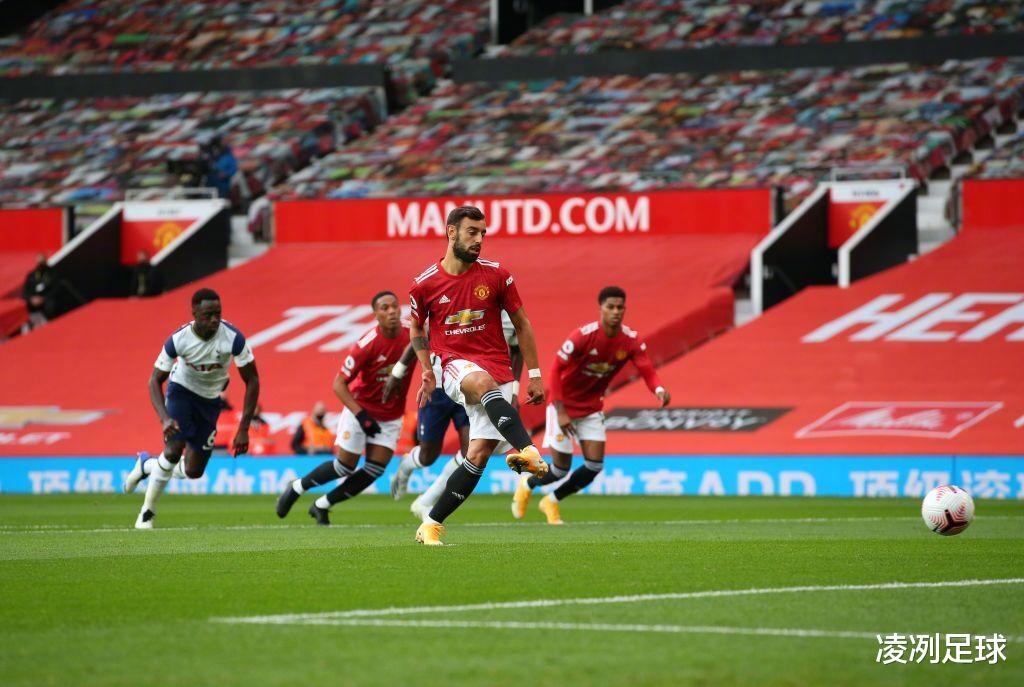 曼联|36分钟4-1！韩国天王复出即梅开二度，曼联后防集体梦游，索肖目光呆滞