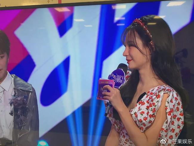 沈梦辰|沈梦辰宣布婚讯就被曝幸福肥？忘记全身擦粉的原肤色太打脸了...