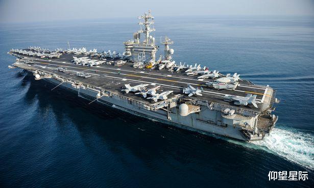 『尼米兹』没有更多！3段尼米兹号UFO目击视频被公布，美国承认：身份仍然不明