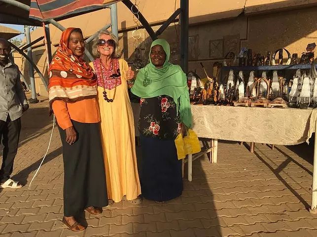 自驾|老公去世后,80岁的她自驾环游世界,人人笑她疯,她却打了所有人的脸