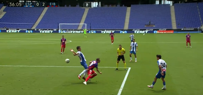 鄱阳湖|十分钟丢两球！西班牙人彻底崩盘，连续两次被判点球武磊脸色铁青