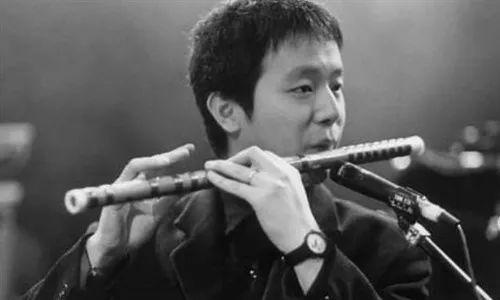 窦唯|2006年，一把火烧掉卓伟汽车的窦唯，51岁的他如今判若两人