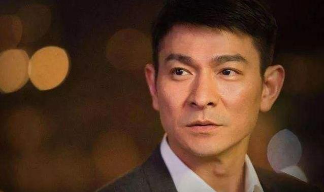 电影|全国十佳电影男演员揭晓，刘德华、成龙上榜，却因没作品遭质疑