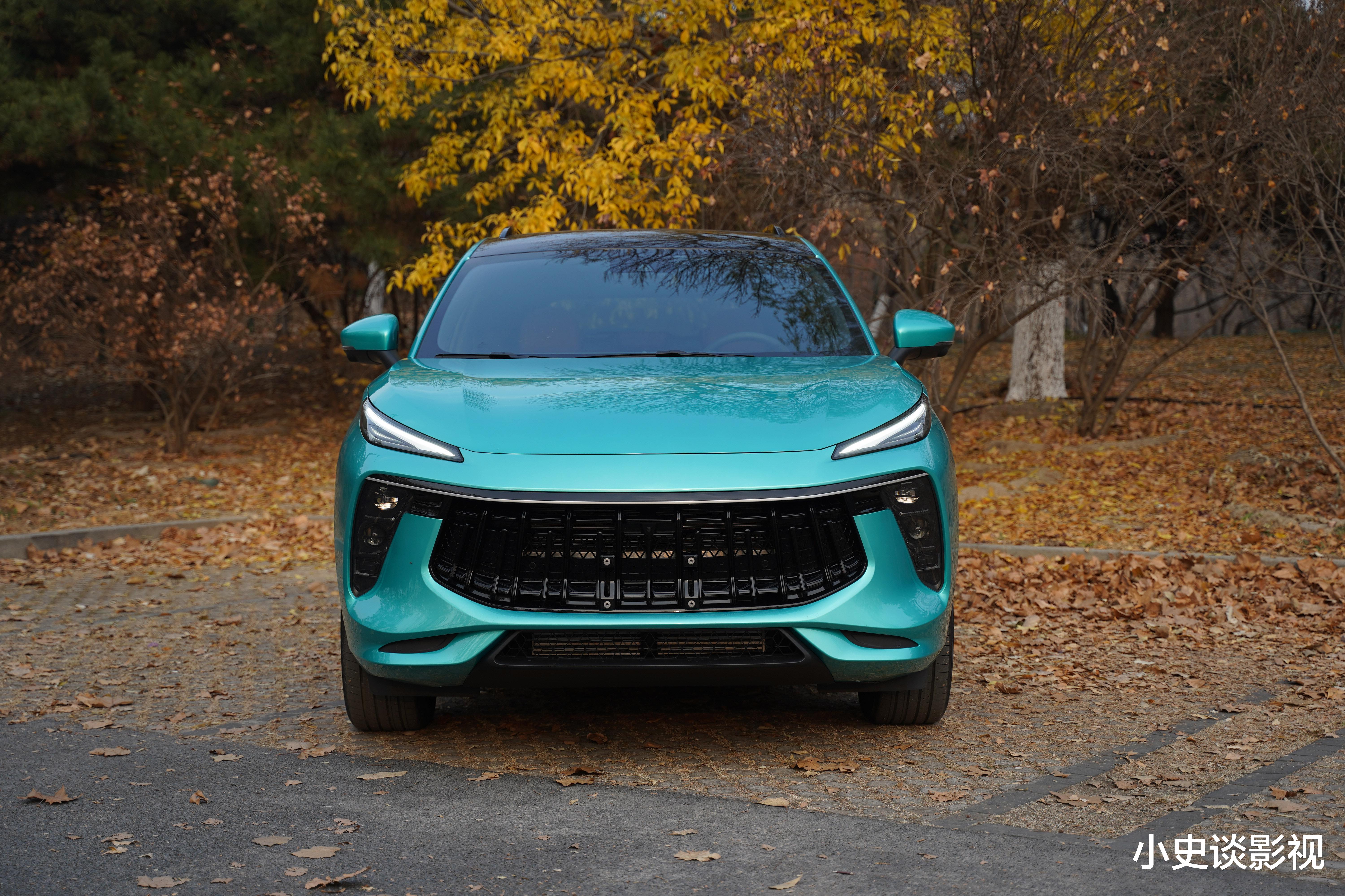 玛莎|东风版“保时玛莎”亮相！全新盾牌车标亮眼，外观炫酷，也该火了吧！