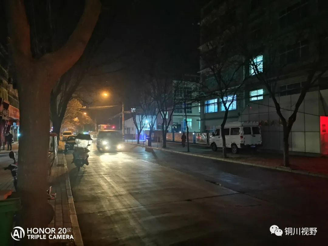 铜川周春辉 陕西铜川：王家河建中的校园