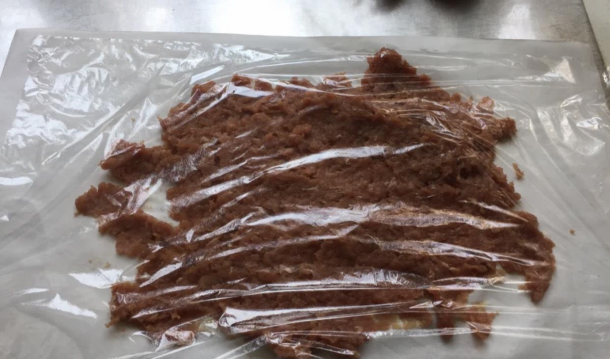 【猪肉】猪身上“最脏”的肉被发现，含有大量细菌对身体有害，炒菜要扔掉