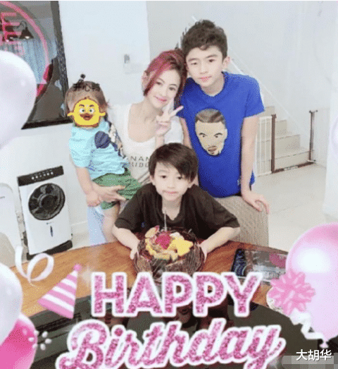 『周星驰』港媒透露张柏芝和周星驰大婚消息！周星驰助理亲自回应