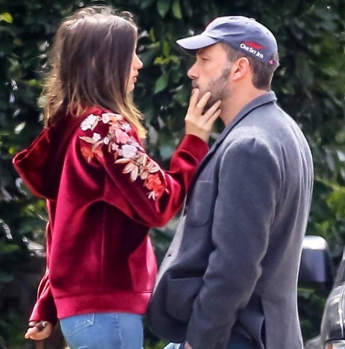 好莱坞|好莱坞最甜cp分手？！高富帅大佬抛弃“男友”，热恋甜美邦女郎