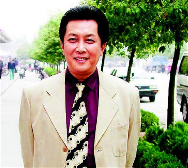 唐国强|1990年，唐国强妻子除夕夜自杀，留遗书要女儿报仇，如今怎么样了