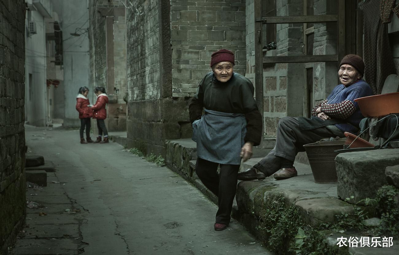 农俗俱乐部|11月1号新一轮人口普查，重查出生变动和房屋，在外农民需多配合