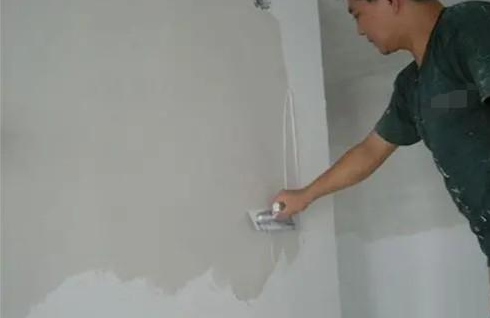 『』给旧房翻新刮腻子粉,用这3种方法来做,省钱效果又好!