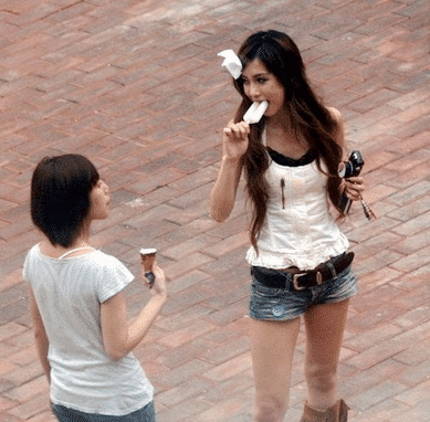 「Angelababy」杨颖18岁在日本的照片流出，网友：黄教主看了绝对要后悔